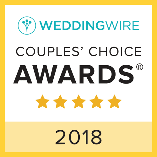 Weddingwire couples' choice awards logo for 2018 featuring five gold stars and a teal emblem.