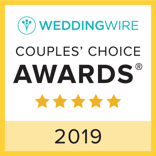Logo for weddingwire couples' choice awards 2019 featuring four gold stars and black text on a white and yellow background.