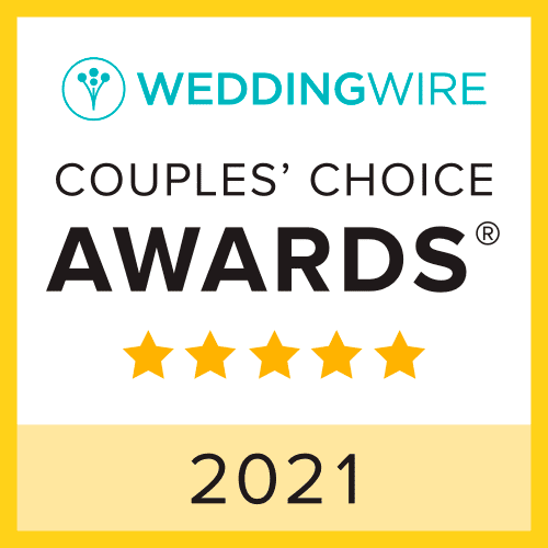 Weddingwire couples' choice awards® 2021 logo, featuring a five-star rating beneath the award name on a white and yellow background.